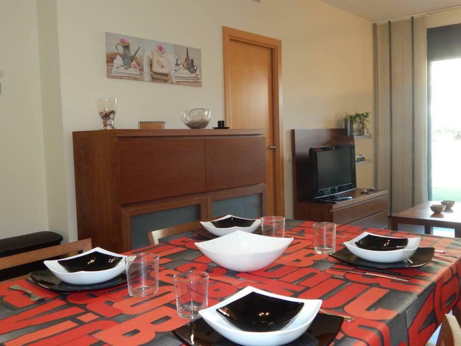 Masia Blanca - Apartment Coma-ruga